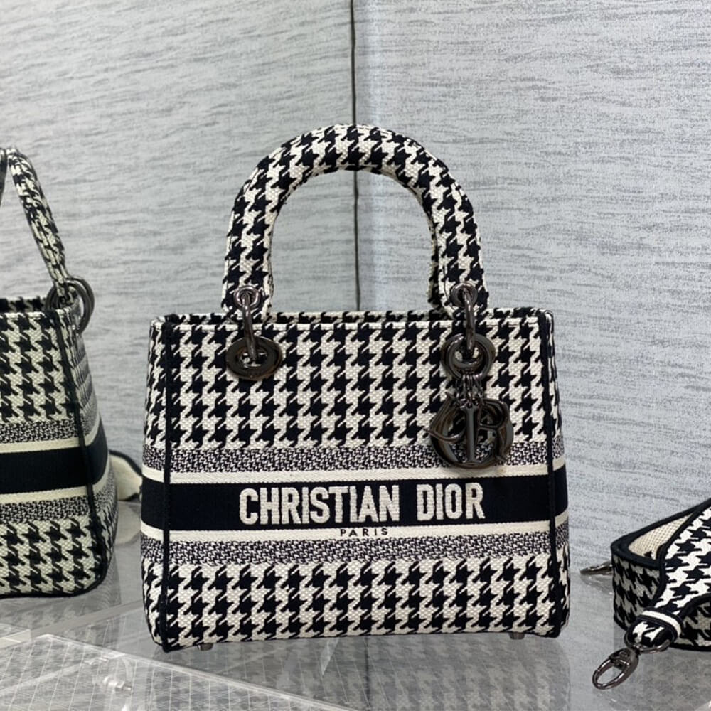 Dior MEDIUM LADY D-LITE BAG