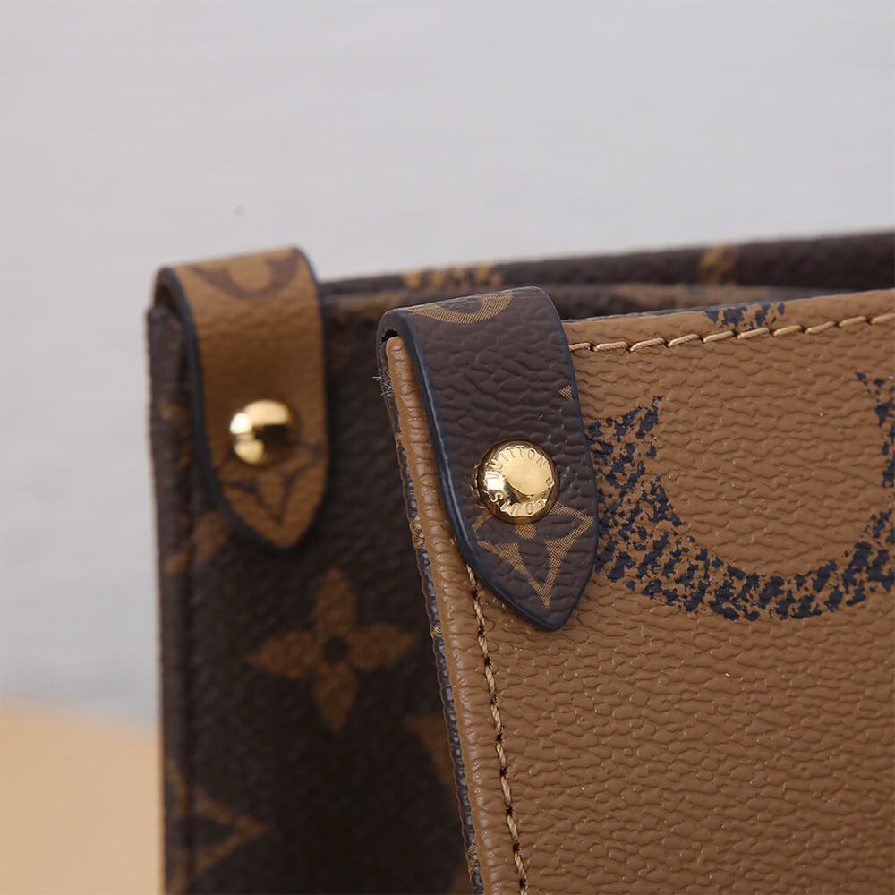 Louis Vuitton ONTHEGO MM