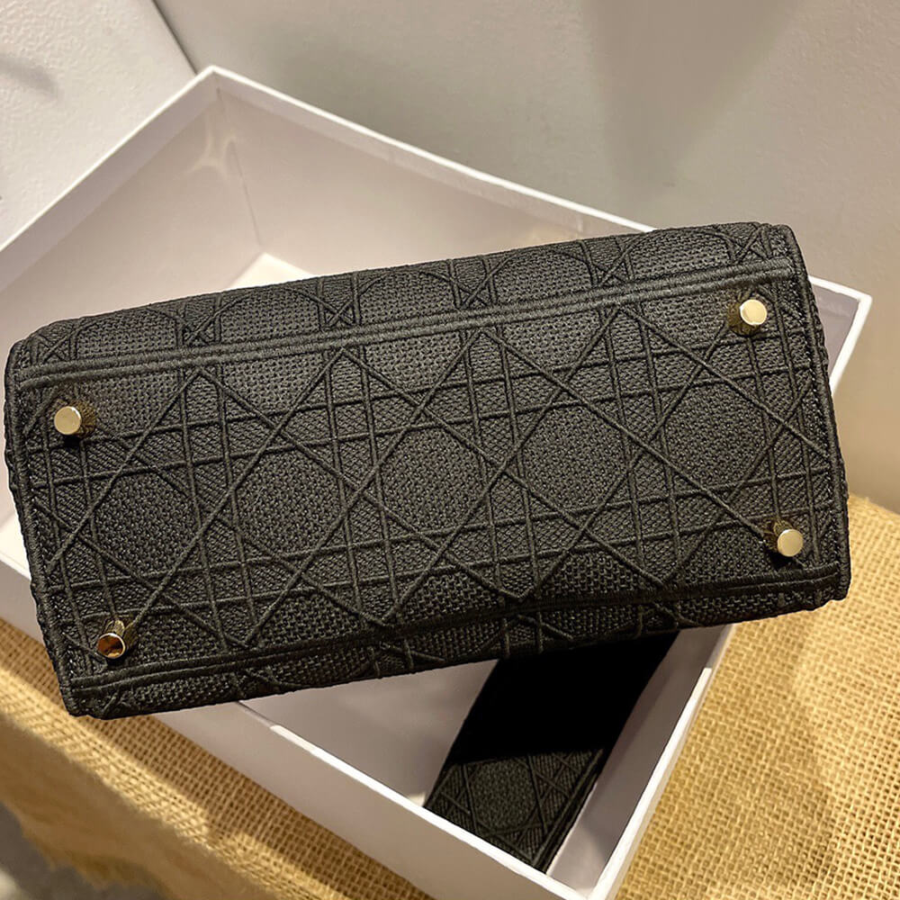 Dior DIOR MEDIUM LADY D-LITE BAG