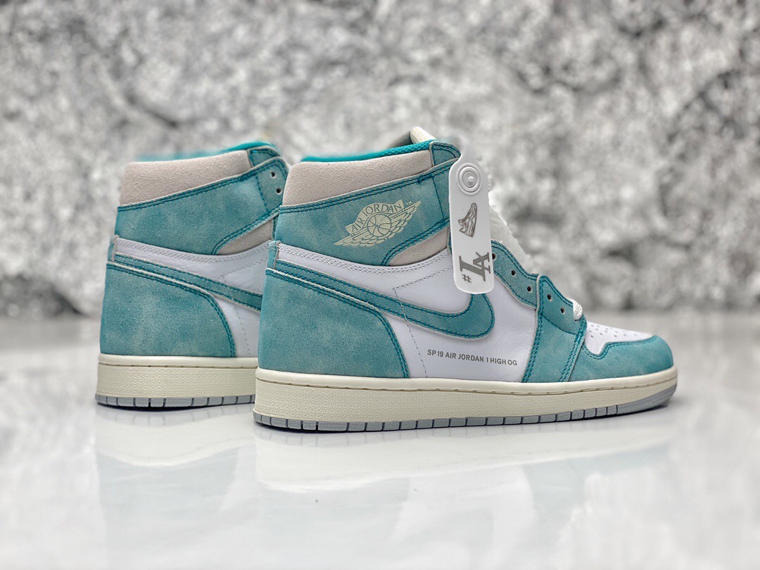 AIR JORDAN 1 RETRO HIGH OG “TURBO GREEN”