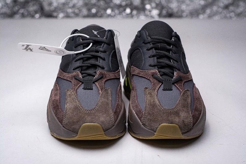 YEEZY 700 RUNNER 36-47