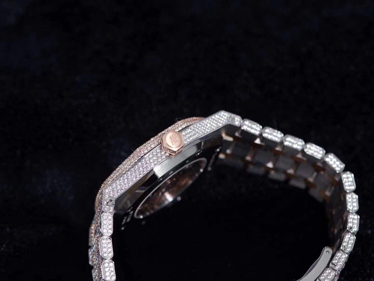 Royal Oak Selfwinding 41 mm, Steel/Rose Gold, Gem Set Ref. 15400SR.OO.1220SR.01
