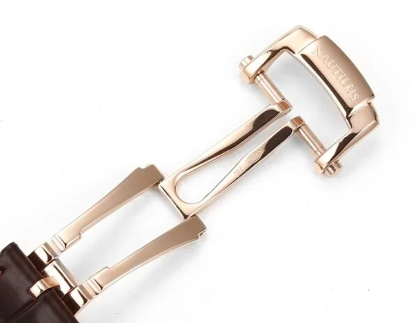 Nautilus 5712R-001 Moon phases. 40 mm,Rose gold