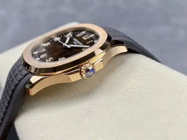 Aquanaut 5167R-001 Date, Sweep seconds 40.8 mm,Rose gold