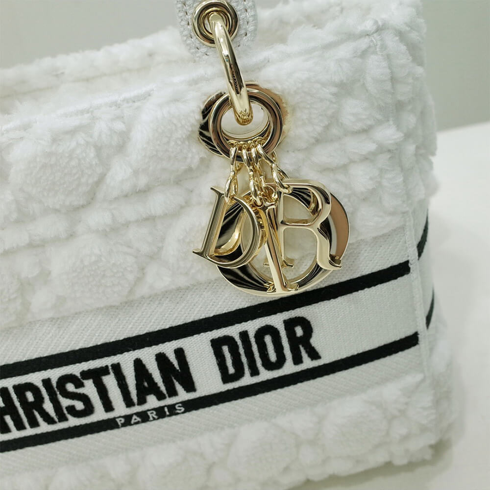 Dior MEDIUM LADY D-LITE BAG