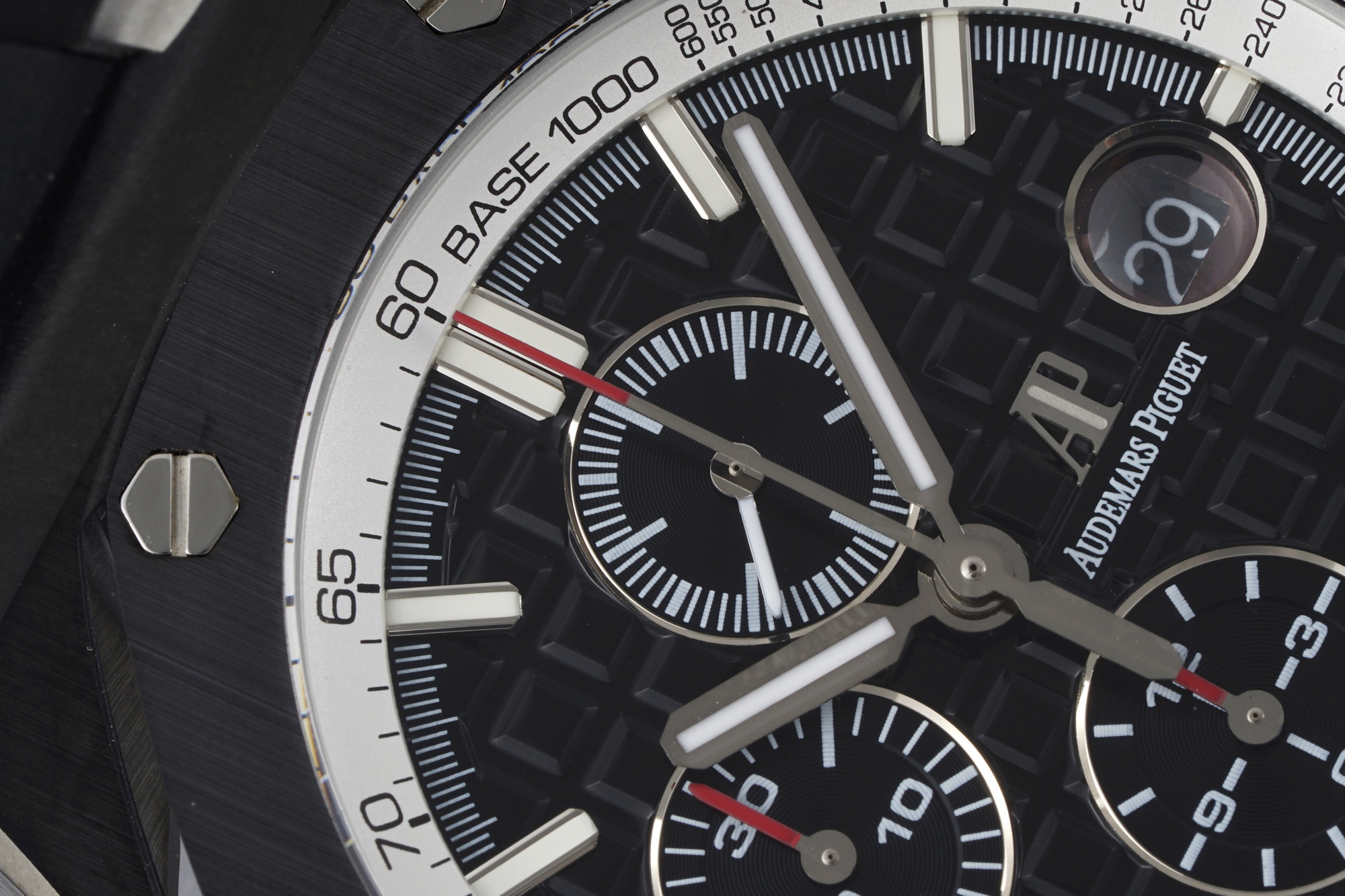 Royal Oak Offshore 44 mm, Black Ref. 26402CE.OO.A002CA.02