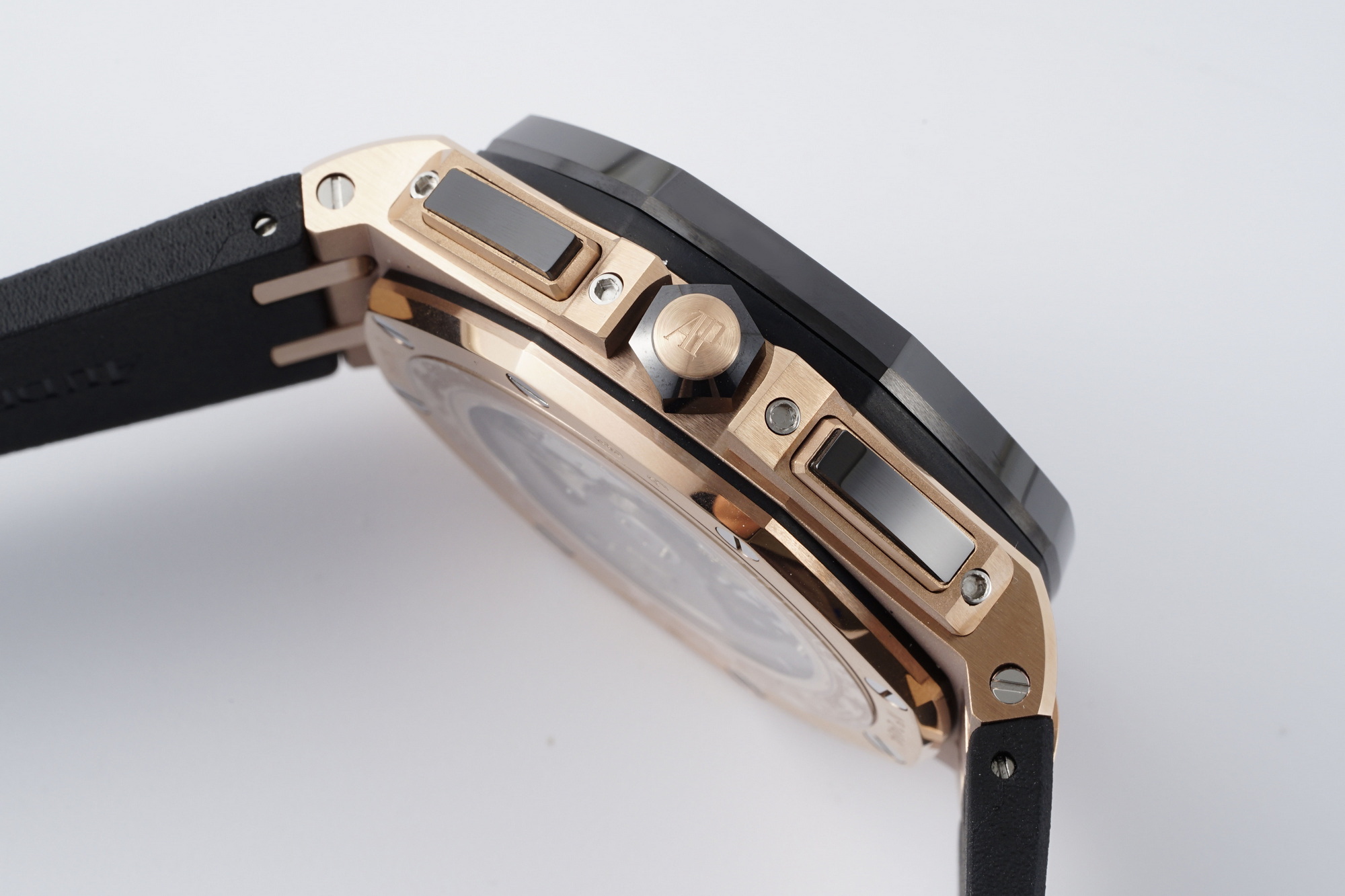 Royal Oak Offshore 44 mm, Black Ref. 26401RO.OO.A002CA.02