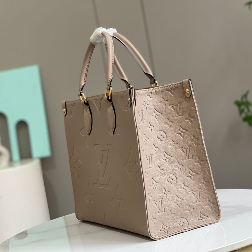 Louis Vuitton OnTheGo MM