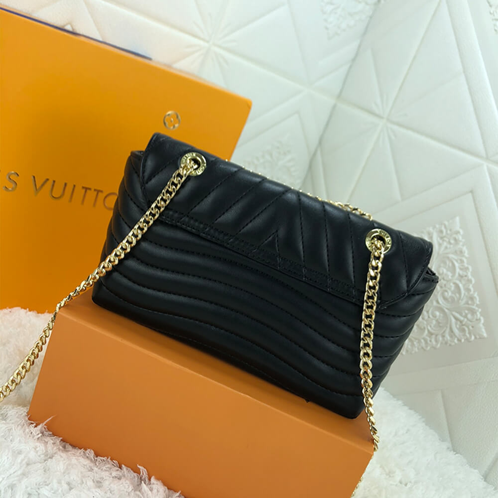 Louis Vuitton NEW WAVE CHAIN BAG