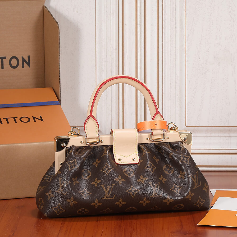 Louis Vuitton Monogram Clutch