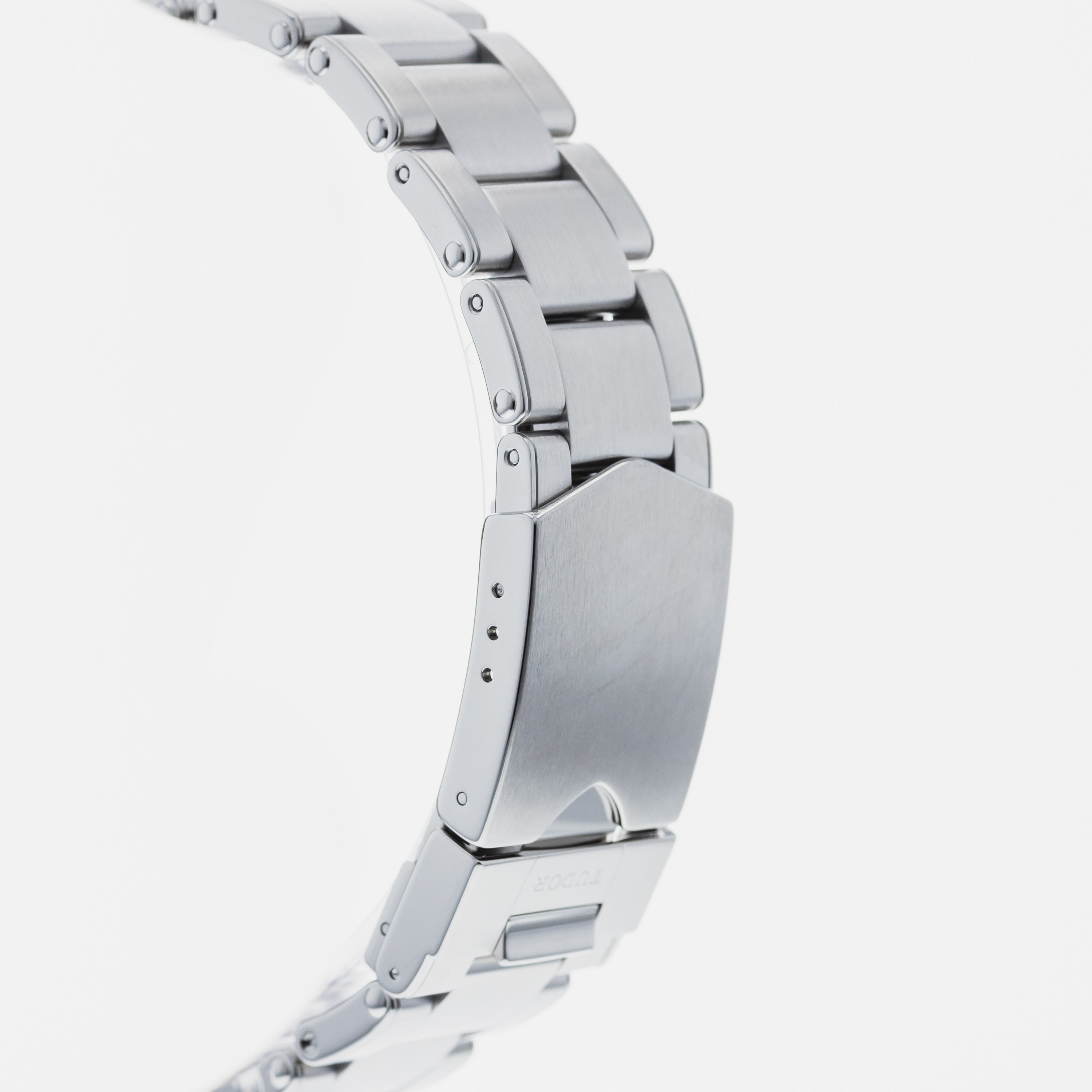 Heritage Black Bay Red 79230