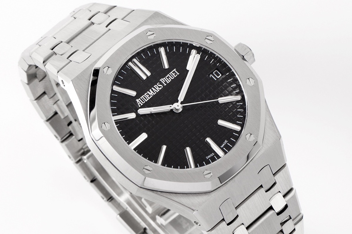 Royal Oak 50th Anniversary 41 mm, Black Ref. 15510ST.OO.1320ST.02