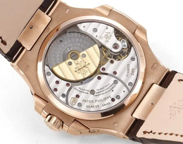 Nautilus 5712R-001 Moon phases. 40 mm,Rose gold