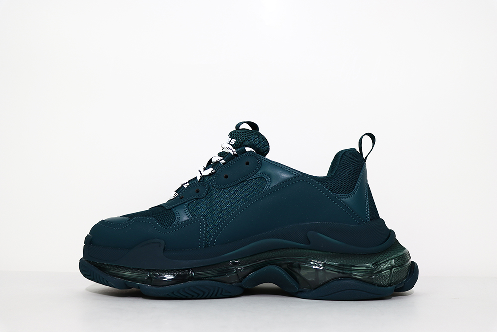 BALENCIAGA TRIPLE S SNEKAER “Navy”