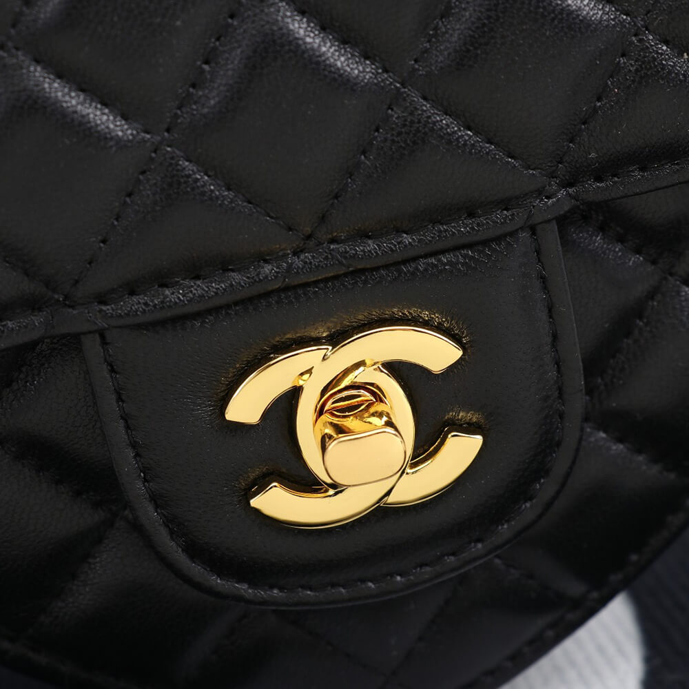Chanel 22s Heart Bag