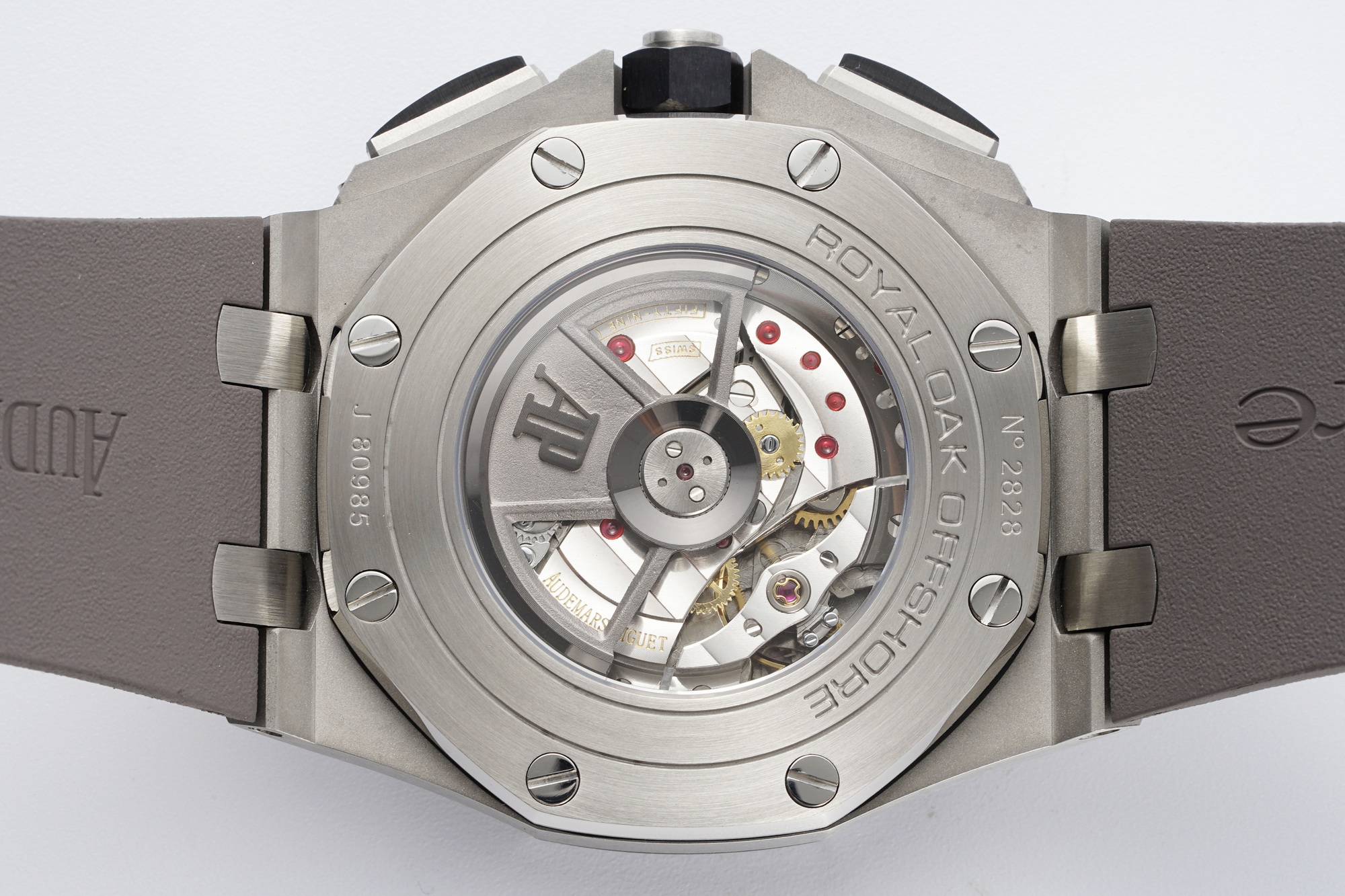 Royal Oak Offshore 44 mm, Grey Ref. 26400IO.OO.A004CA.01