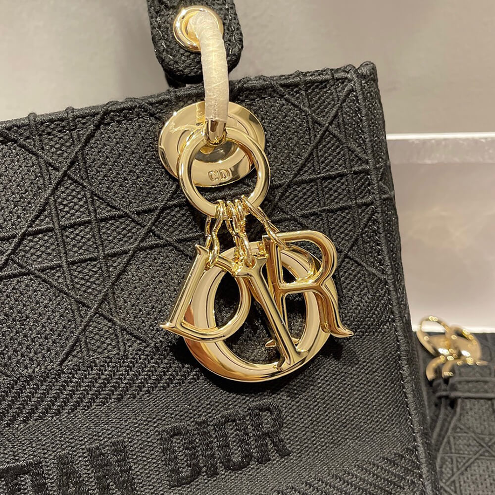 Dior DIOR MEDIUM LADY D-LITE BAG