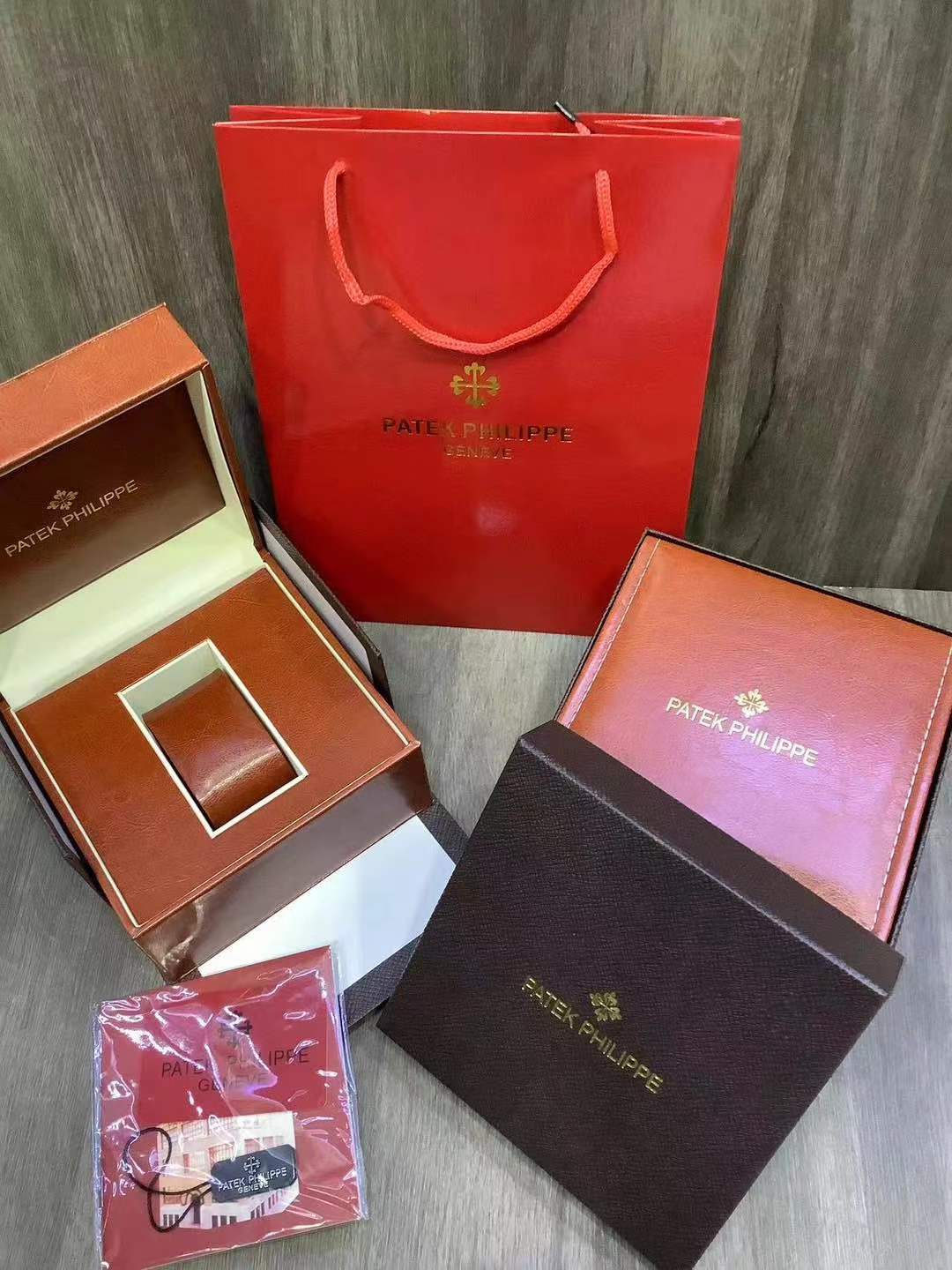 Patek Philipp* Watch Box