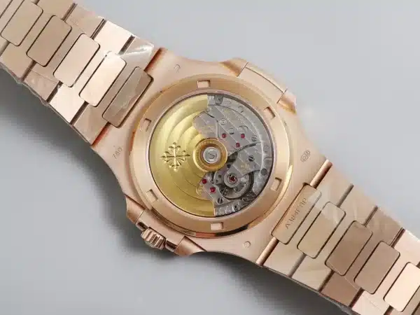 Nautilus 5711/1R-001  40 mm, Rose Gold
