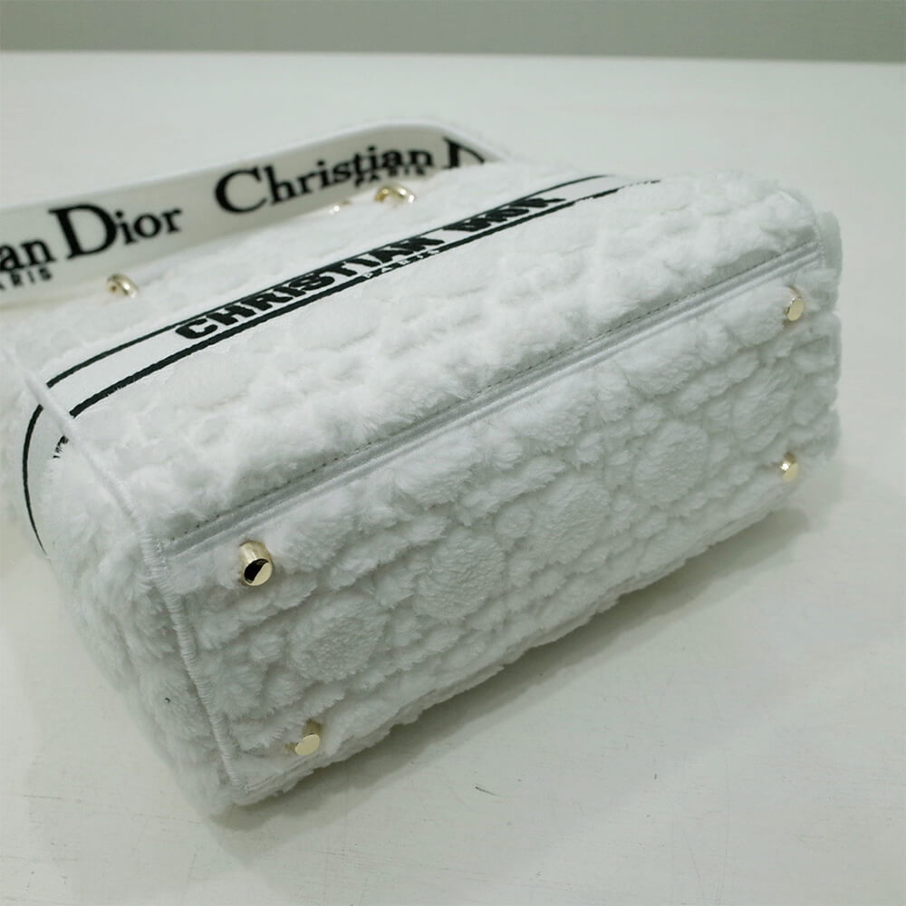 Dior MEDIUM LADY D-LITE BAG