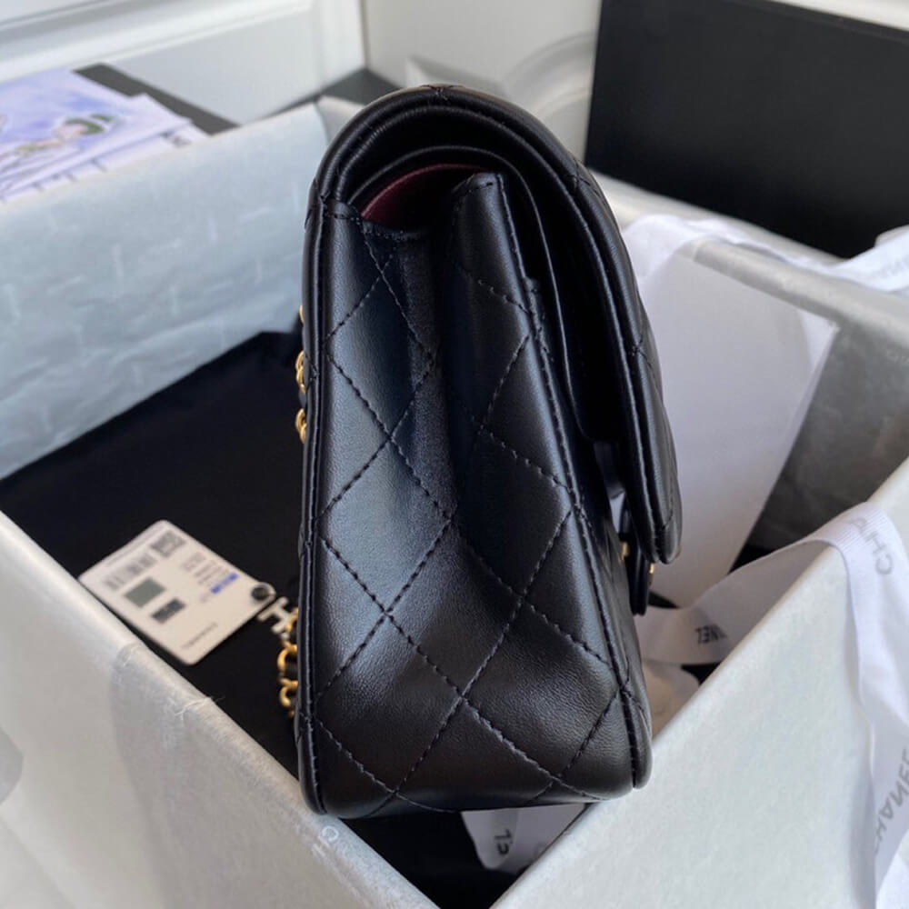 Chanel CLASSIC HANDBAG