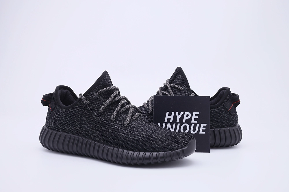 Yeezy 350 ‘Pirate Black'(2022)