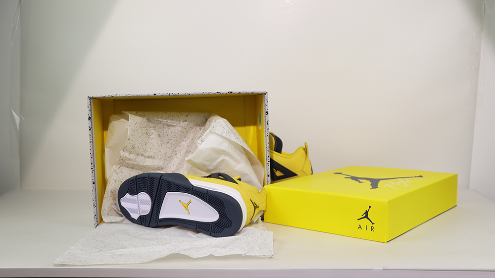 AIR JORDAN 4 RETRO LIGHTNING [updated]