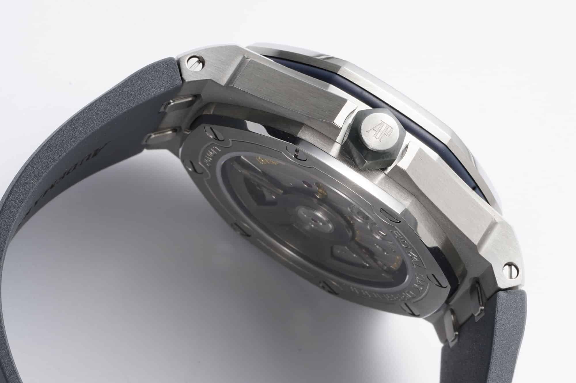 Royal Oak Offshore Diver 42 mm, Grey Ref. 15720ST.OO.A009CA.01