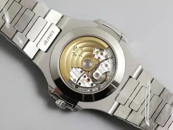 Nautilus 5726/1A-014 Annual Calendar, Moon phases 40.5 mm,Steel