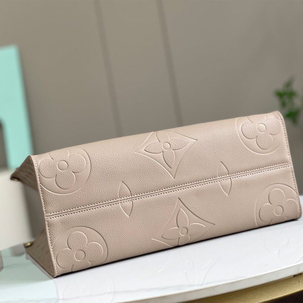 Louis Vuitton OnTheGo MM