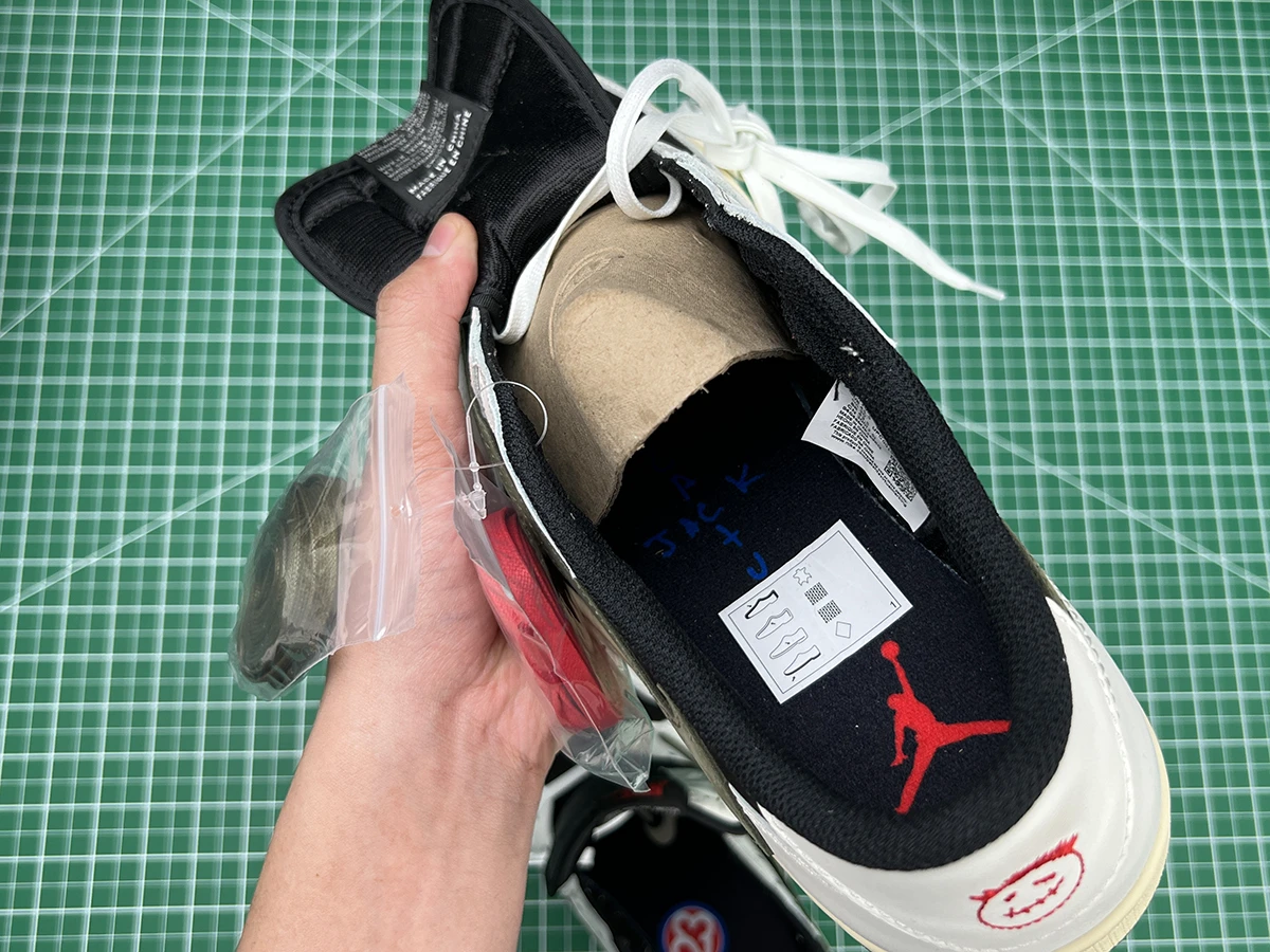 Travis Scott Air Jordan 1 Low OG “Olive” Quality Reps