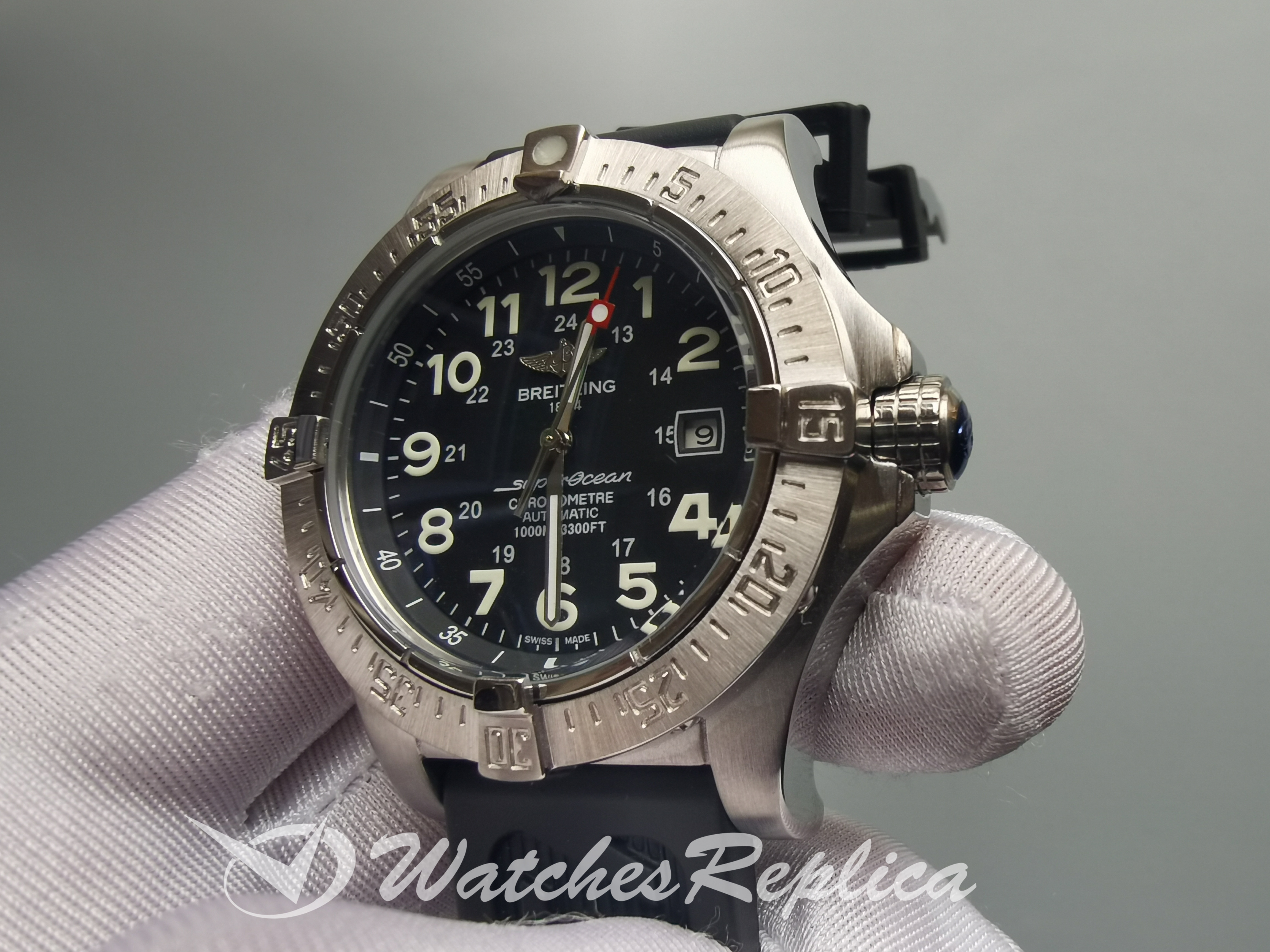 Avenger Seawolf E17370 Steel And Titanium Case For Men Watch