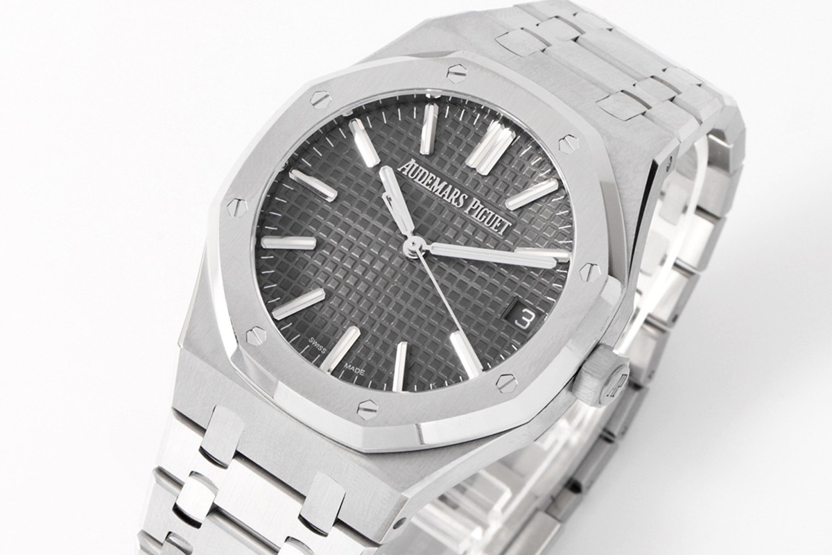 Royal Oak 50th Anniversary 41 mm, Gray Ref. 15510ST.OO.1320ST.05