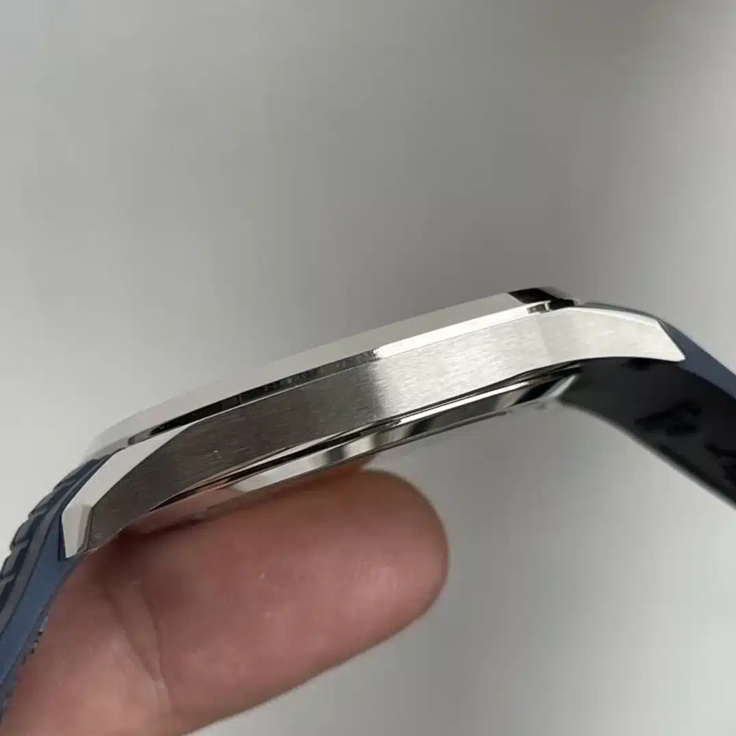 Aquanaut 5168G-001 42.2 mm,White gold