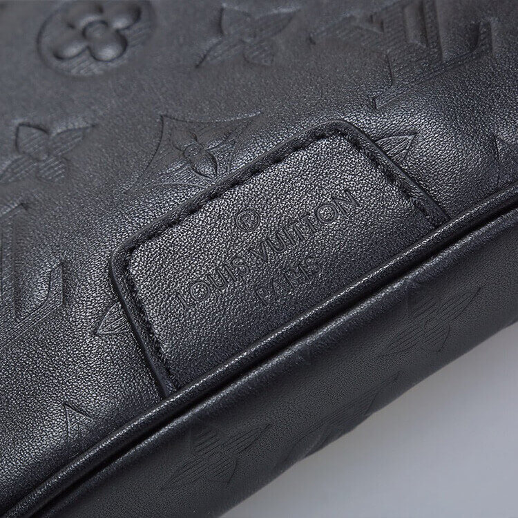 Louis Vuitton Discovery Bumbag