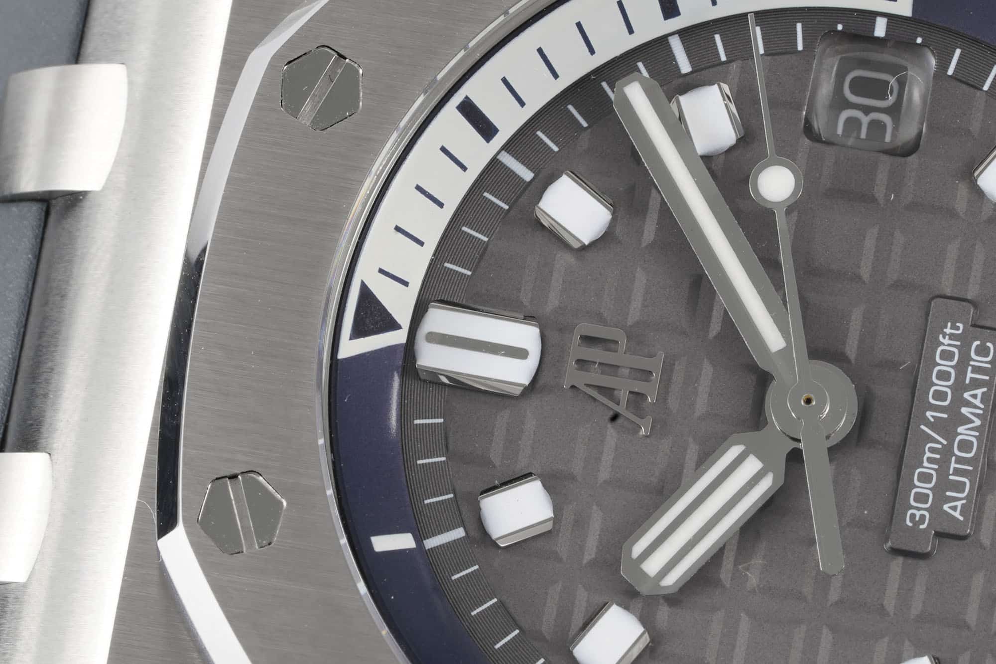 Royal Oak Offshore Diver 42 mm, Grey Ref. 15720ST.OO.A009CA.01