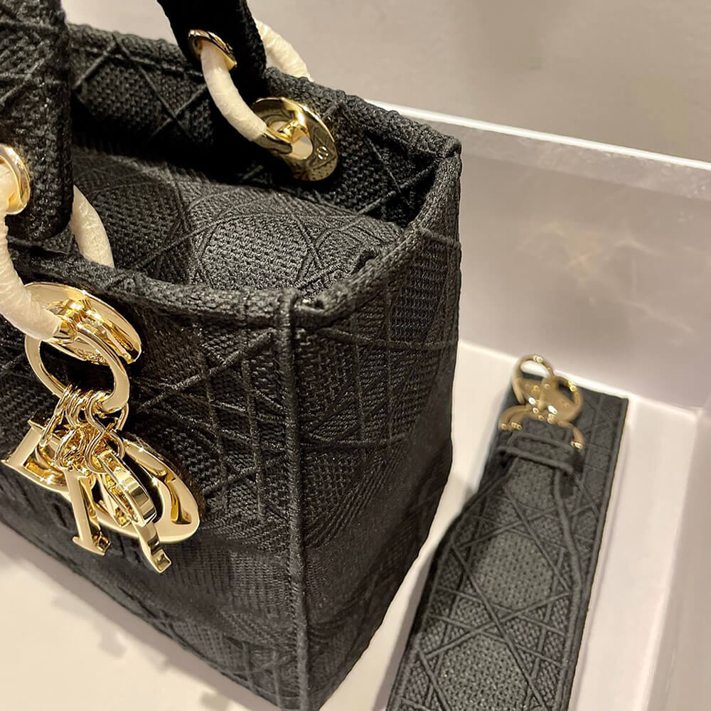 Dior DIOR MEDIUM LADY D-LITE BAG
