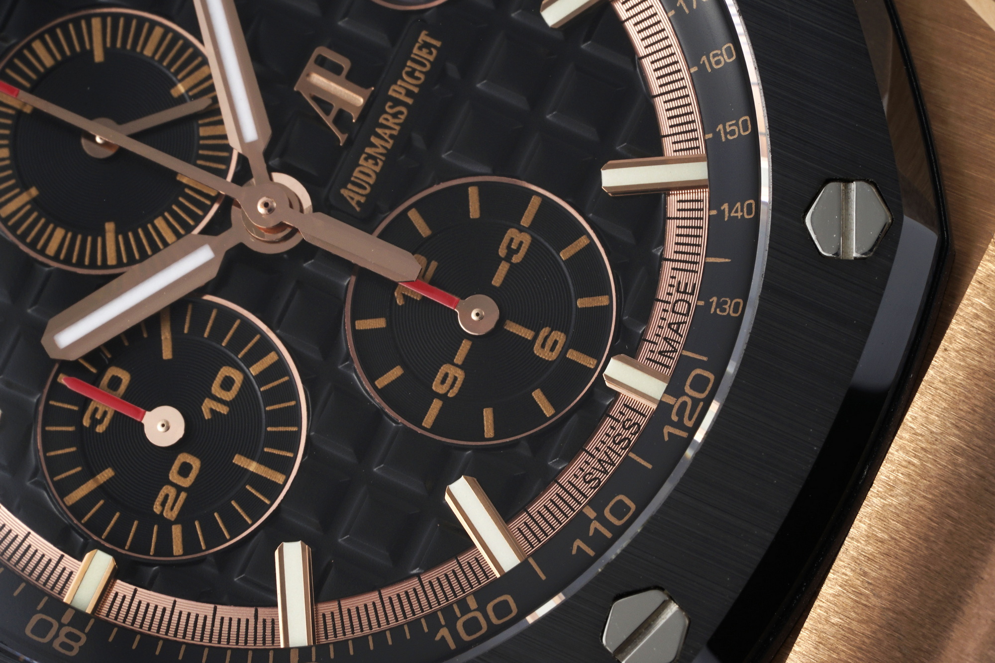 Royal Oak Offshore 44 mm, Black Ref. 26401RO.OO.A002CA.02