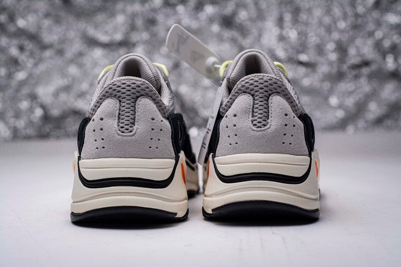 YEEZY 700 “WAVE RUNNER”