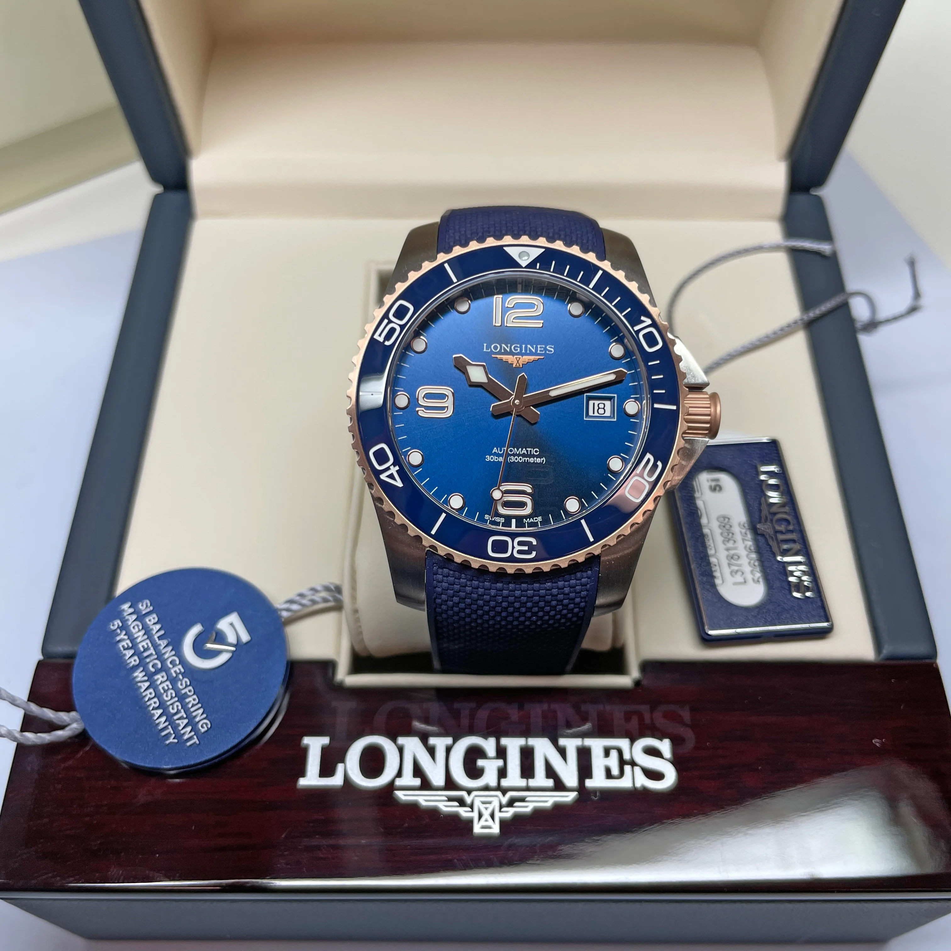 Hydroconquest 41MM Automatic Blue Ceramic Rose Gold Watch L37813989