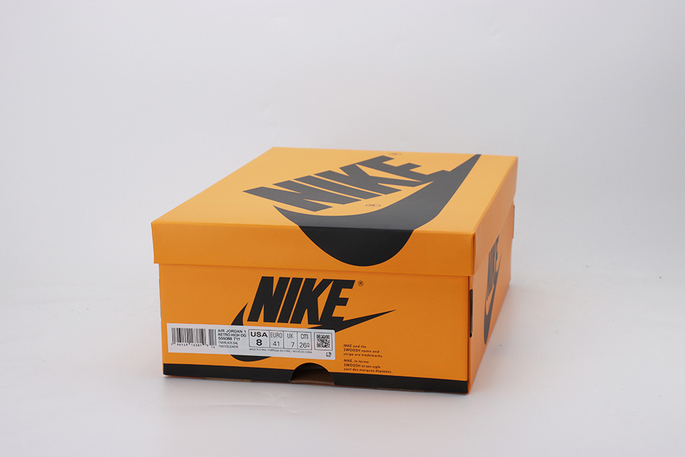 AIR JORDAN 1 RETRO HIGH OG ‘YELLOW TOE’