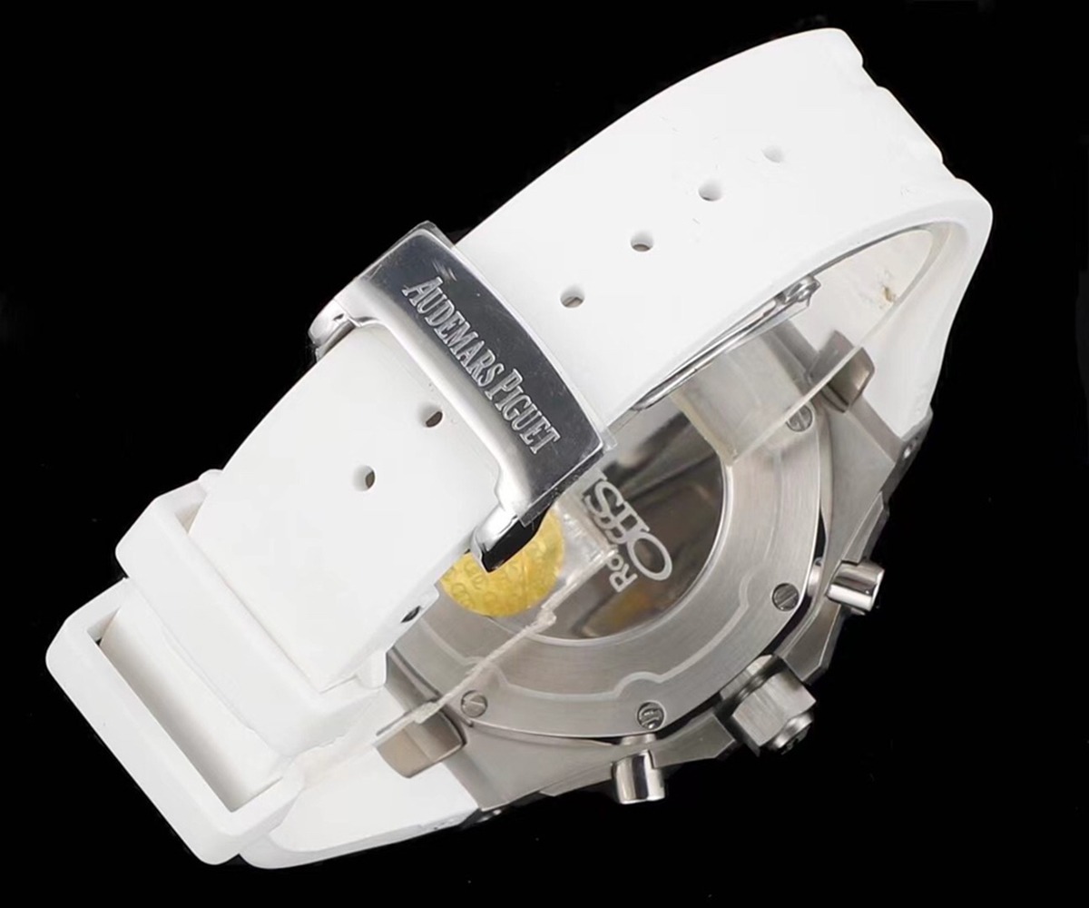 Royal Oak Offshore Chronograph 37 mm, White Ref. 26231ST.ZZ.D010CA.01