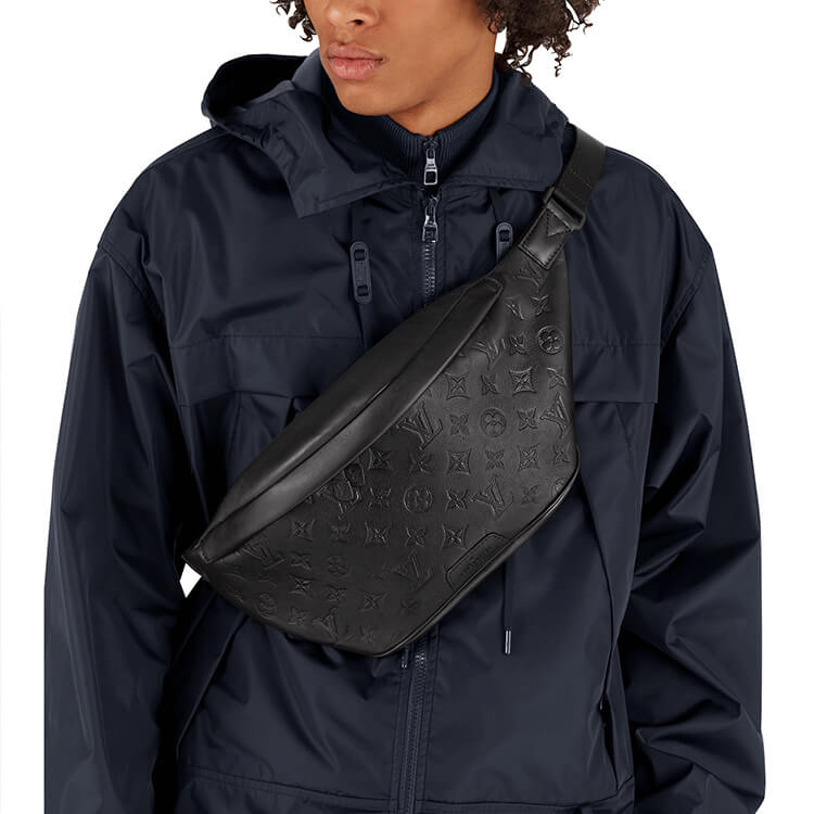 Louis Vuitton Discovery Bumbag