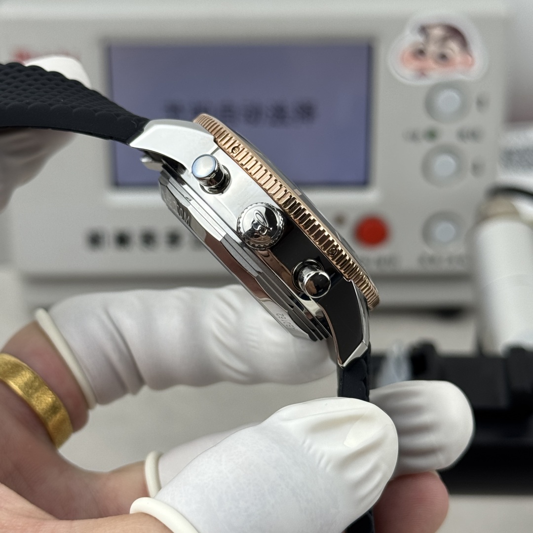 Breitling Superocean Heritage UB0156H11B1S1