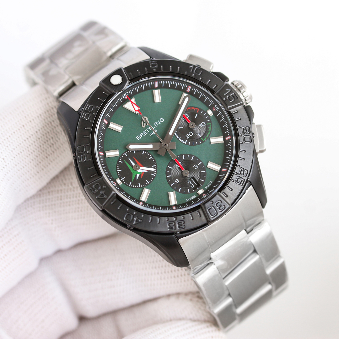 Breitling Avenger SB01462A1L1X1