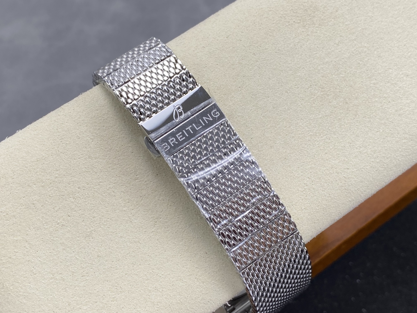 Breitling Top Time AB01767A1C1A1