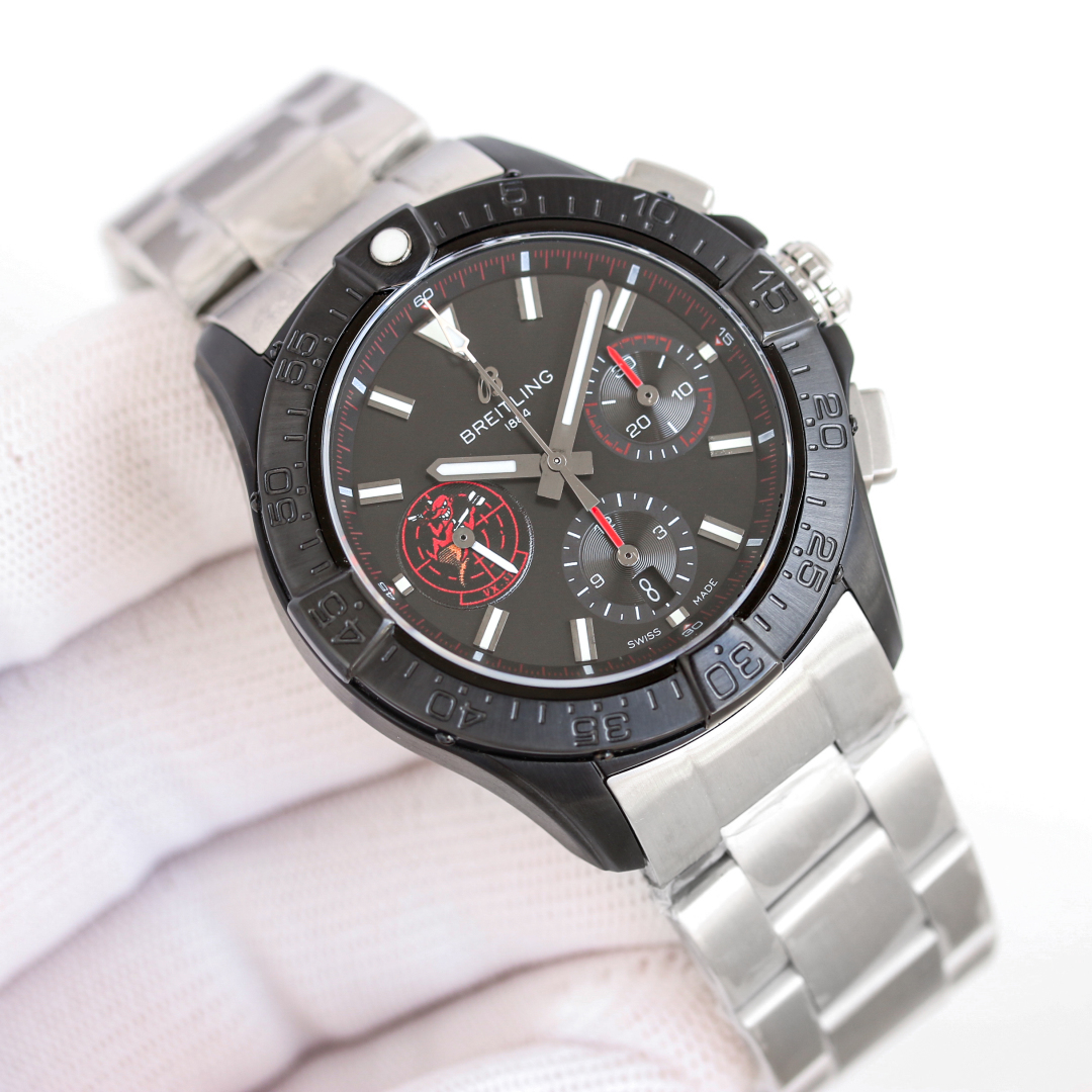 Breitling Avenger SB01462A1L1X1