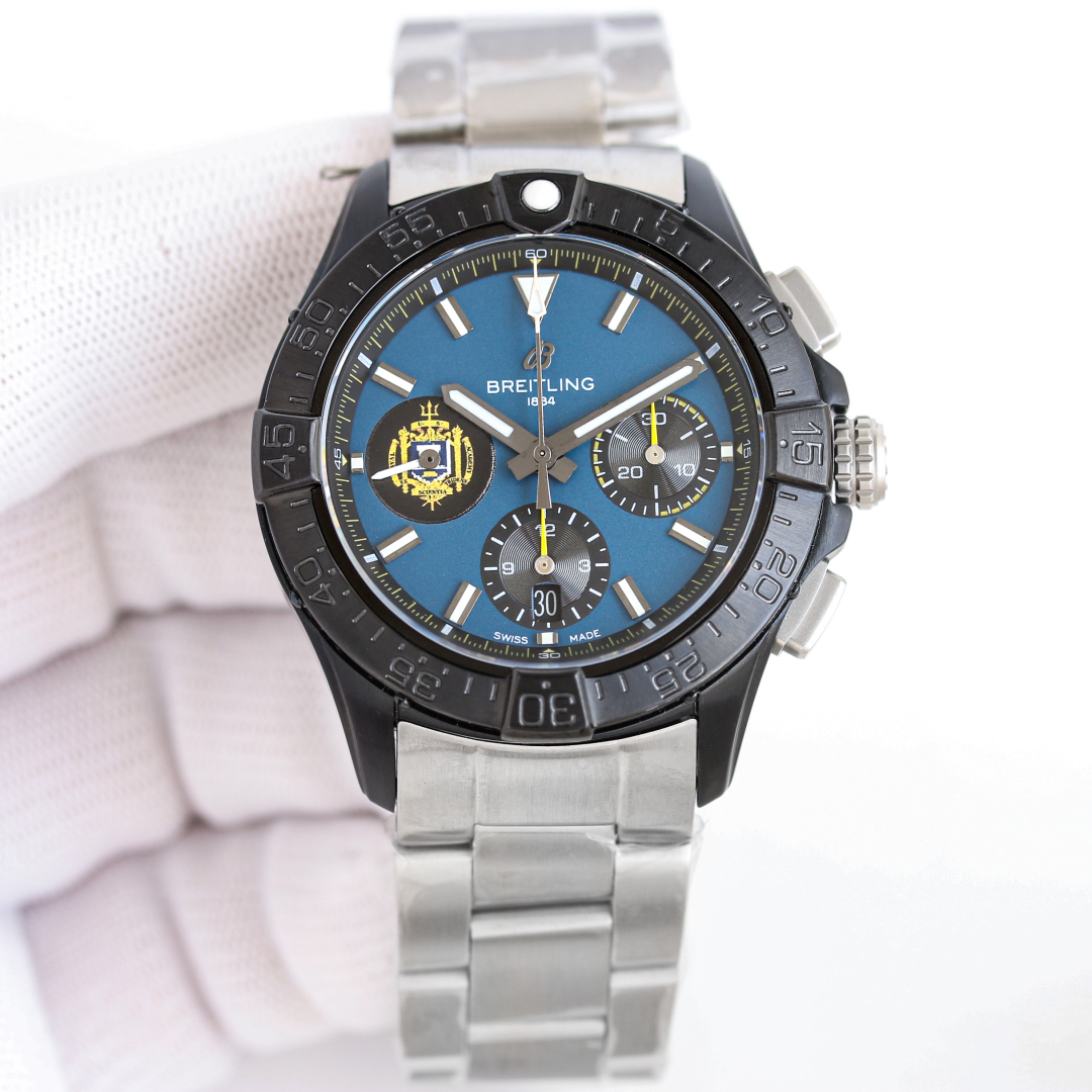 Breitling Avenger SB01462A1L1X1