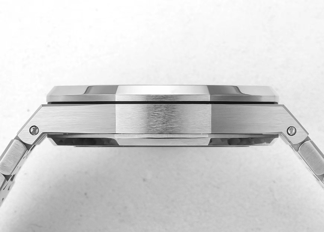 Audemars Piguet Royal Oak 15510BC.OO.1320BC.04