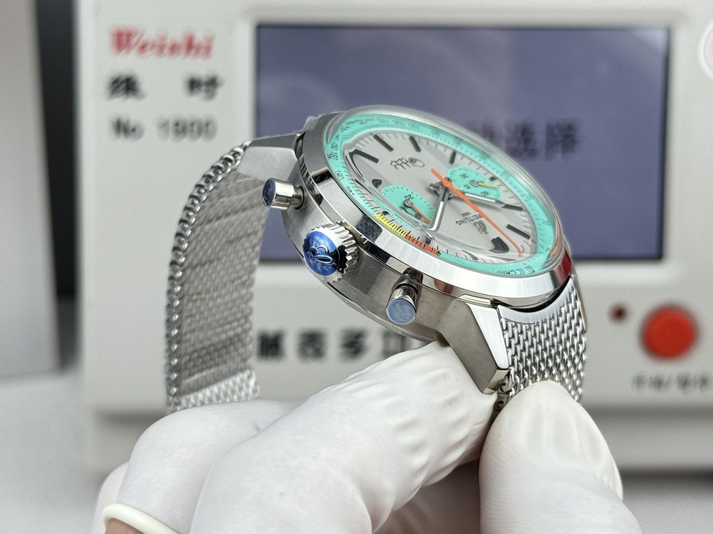 Breitling Top Time AB01768A1A1A1